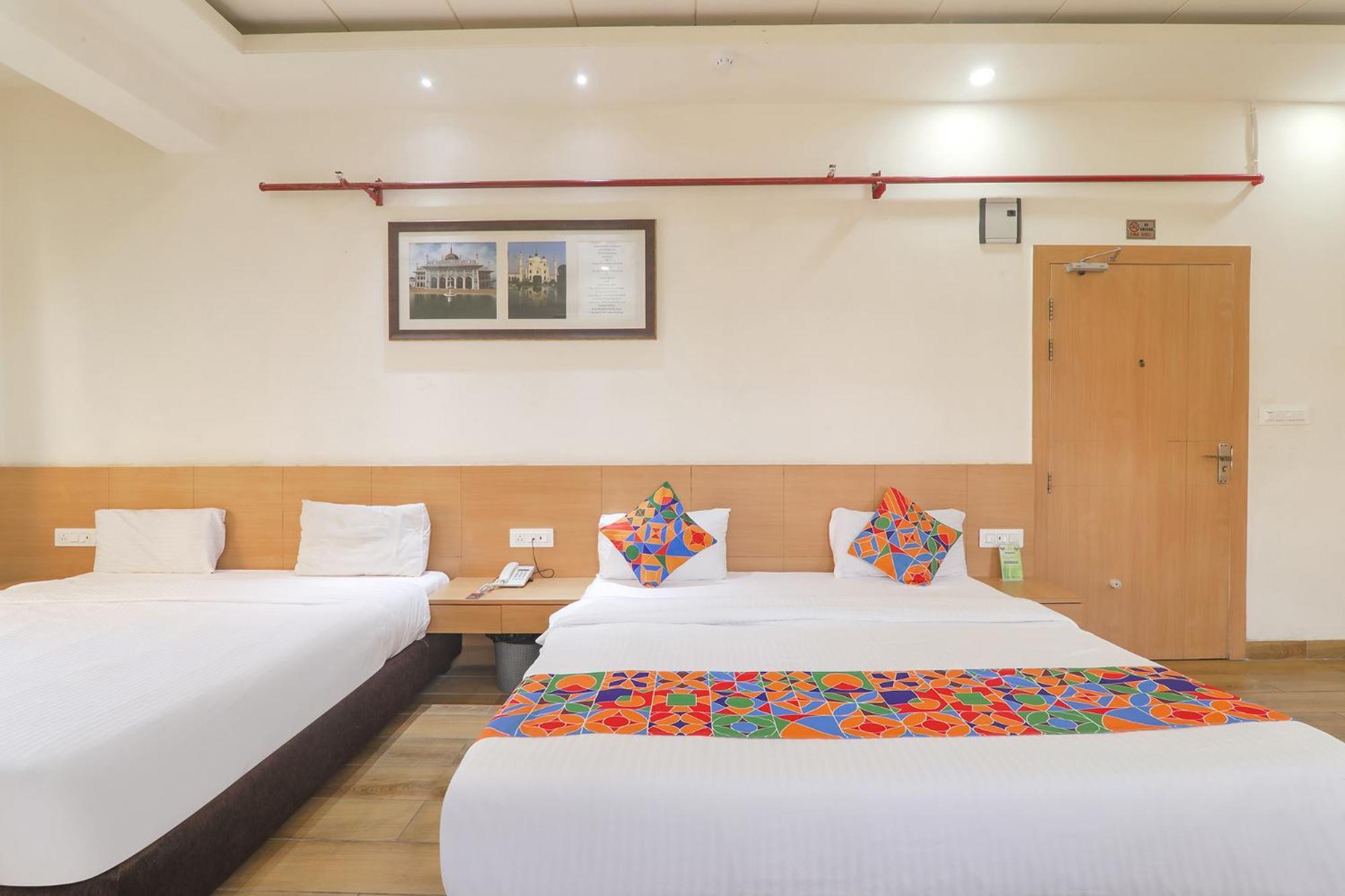 Fabhotel Raghubar Kripa Lucknow Exterior foto