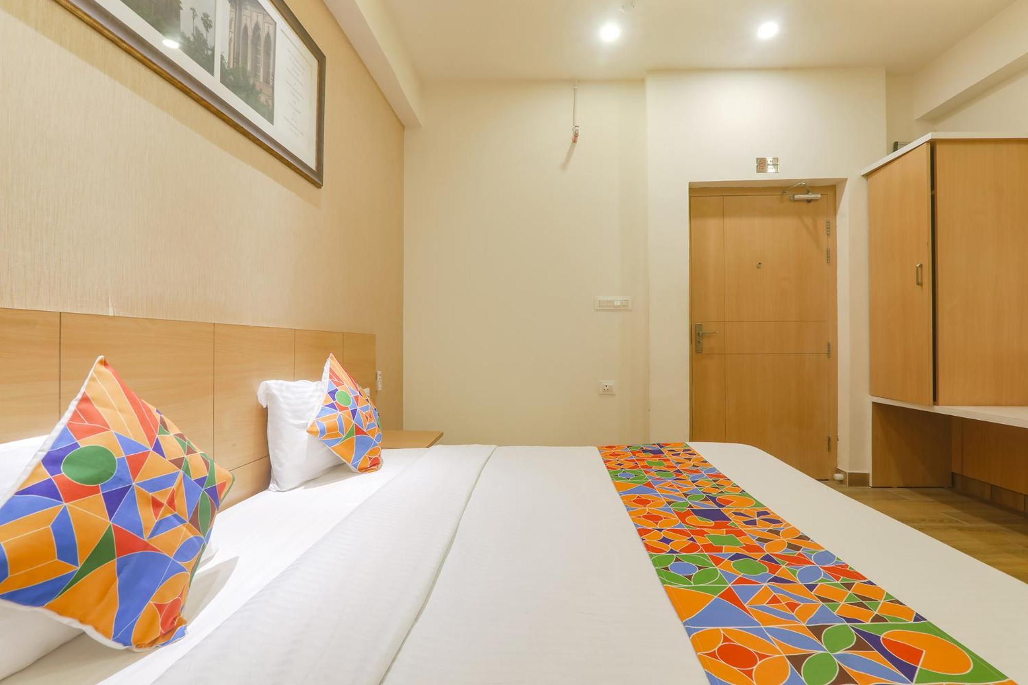 Fabhotel Raghubar Kripa Lucknow Exterior foto