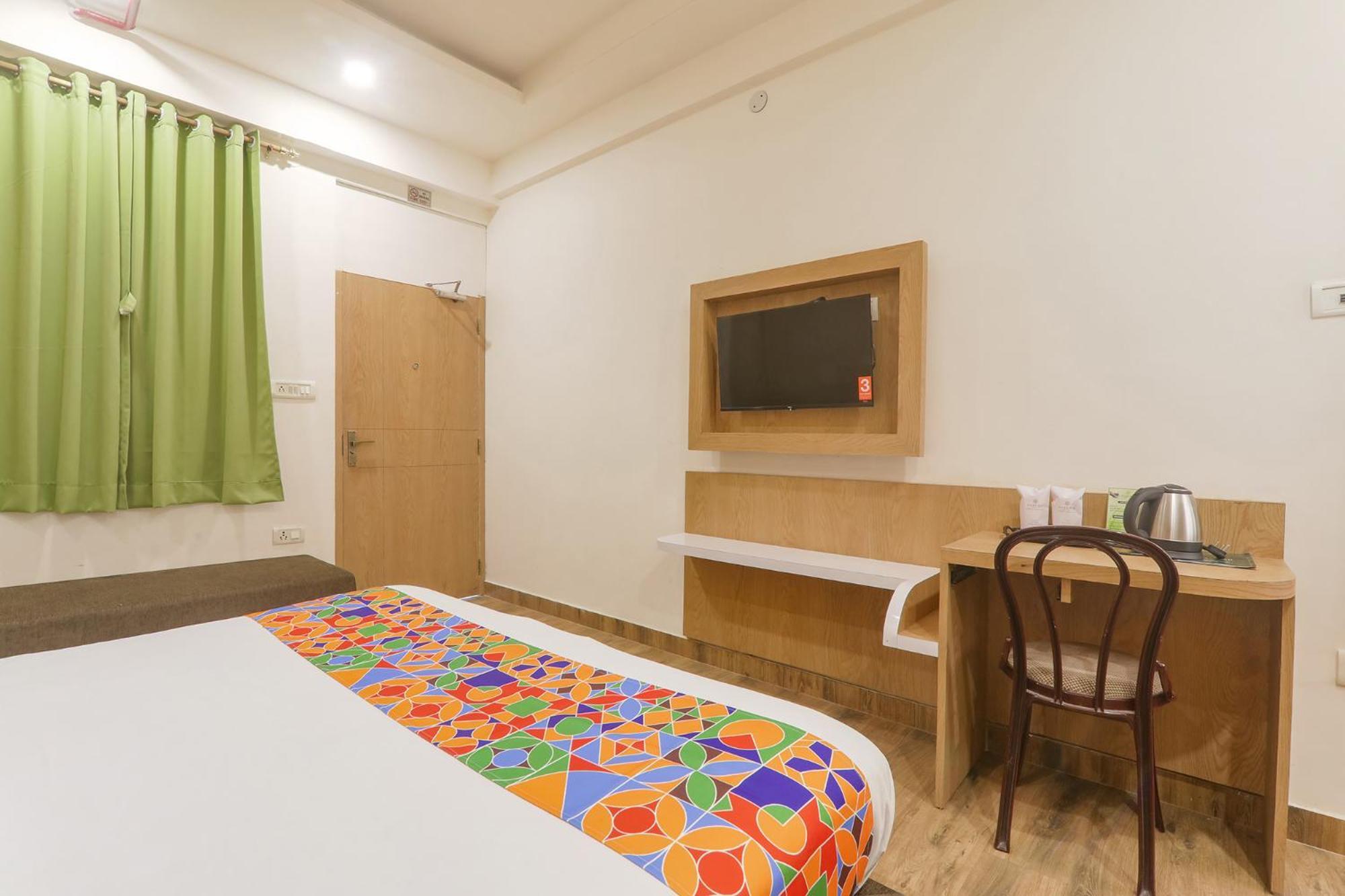 Fabhotel Raghubar Kripa Lucknow Exterior foto